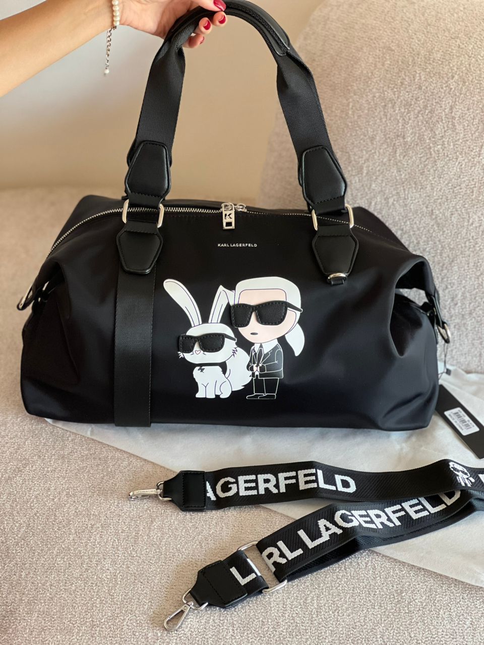 ساک کارل . KARL