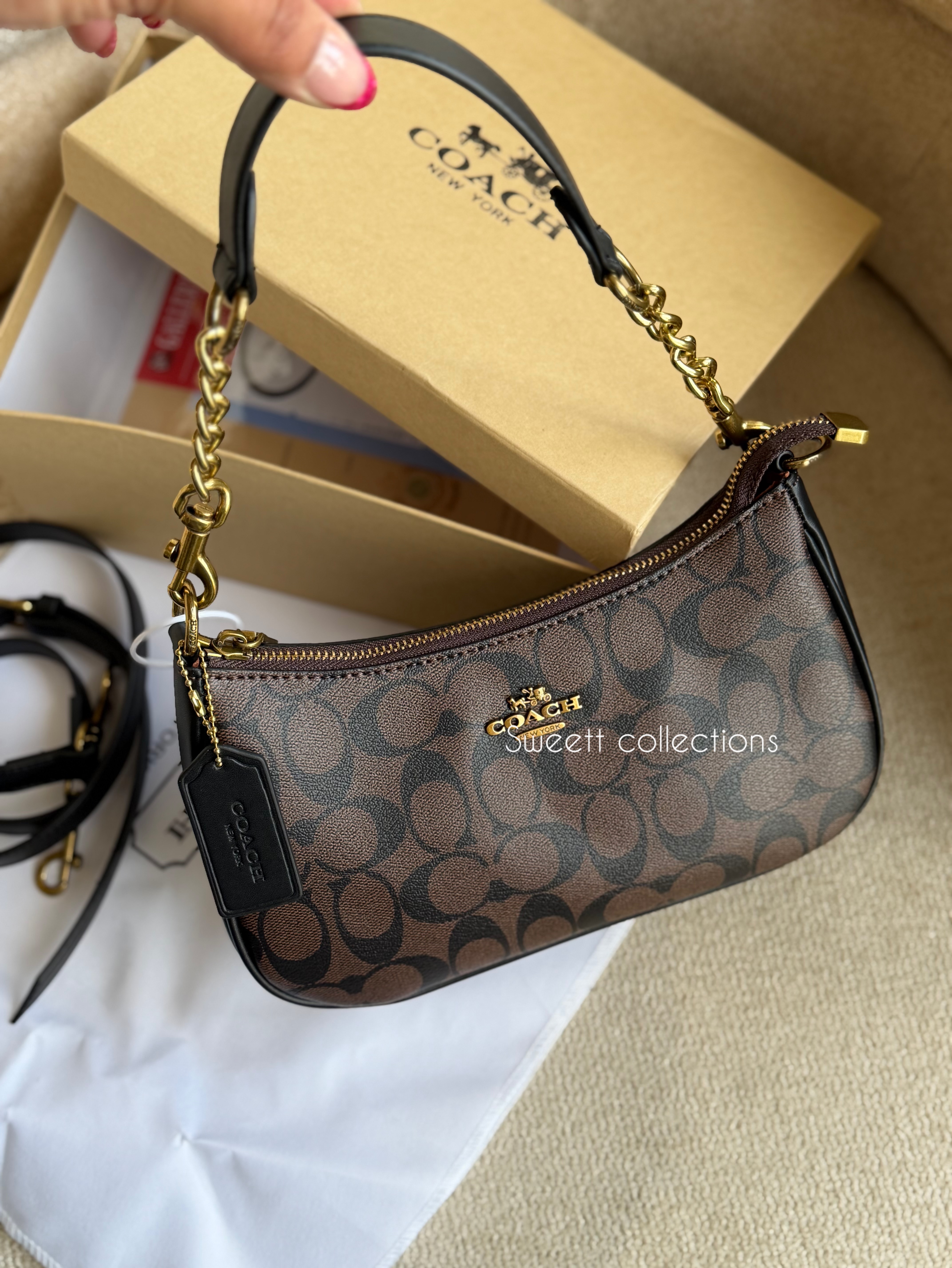 کیف زنانه  دستی  برند کوچ قهوه ای مشکی